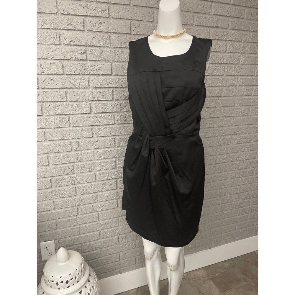Twenty One Black Sleeveless Pleated Dress Size L